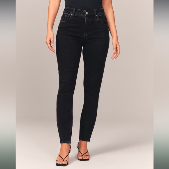 NWT Abercrombie & Fitch High Rise Skinny Jean Black Size 2R 26 Regular New - Picture 2 of 11